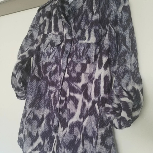 Calvin Klein animal print blouse XS - Picture 4 of 5